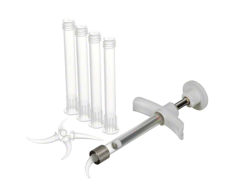 Penta Elastomerspritze mit mehreren transparenten Aufsätzen und Zubehörteilen.