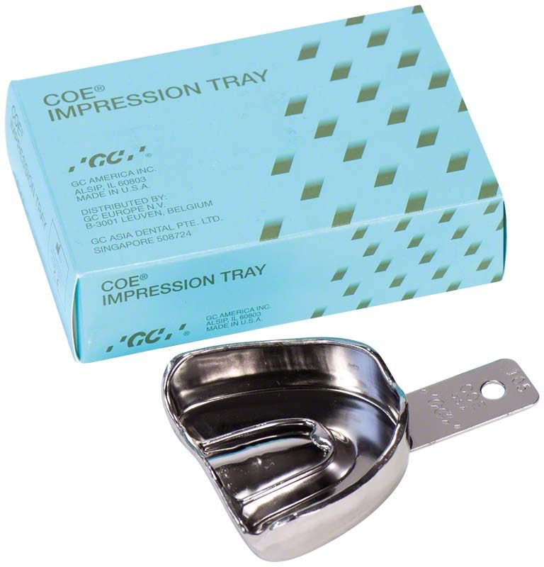 Metall-Löffel unperforiert für zahnmedizinische Abformungen vor Verpackung.