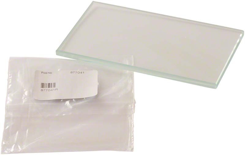 GC Initial Opaque Glass Plate neben transparenter Verpackung mit Etikett
