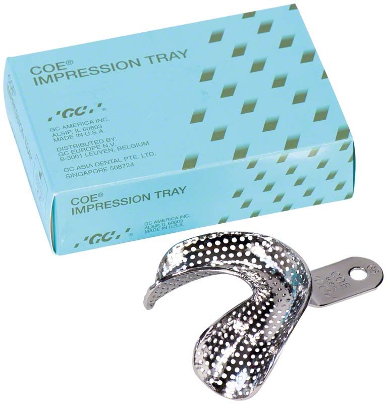 Metall-Löffel Gesamtbogen unbezahnt #68 neben Verpackung.