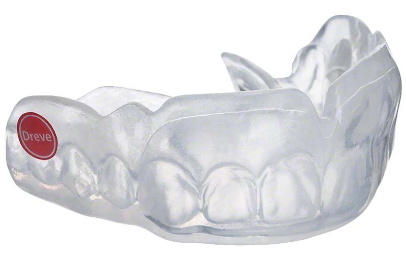 Klarer Sportmundschutz aus Ethylen-Vinylacetat mit rotem Logo-Emblem.