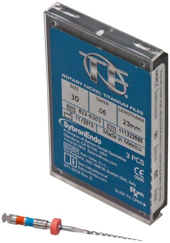 SybronEndo TF® Twisted Feilen 23mm 30/.06 in Produktverpackung mit Feile im Vordergrund.