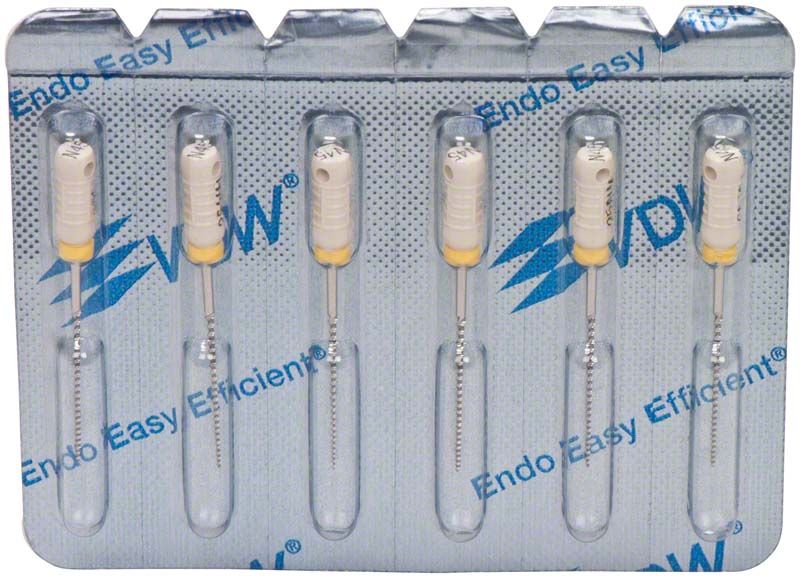 Sterile NiTi K-Feilen 25mm Gr. 45 in Blisterverpackung.