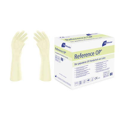 Gepuderte Latex-OP-Handschuhe neben der Produktverpackung.