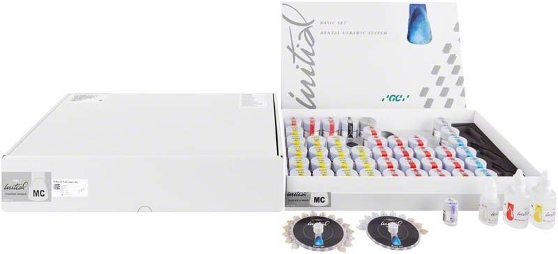 GC Initial MC Sets mit Opaque Pulver Grundset in geöffneter Verpackung.