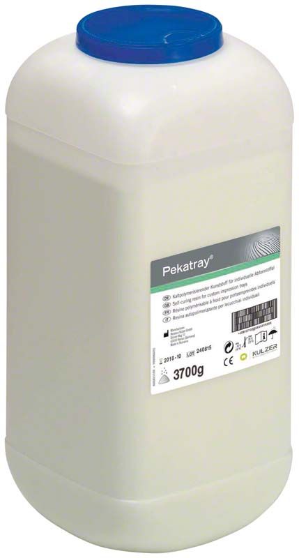 Kunststoffkanister mit blauem Deckel, beschriftet mit "Pekatray Pulver 3700g".