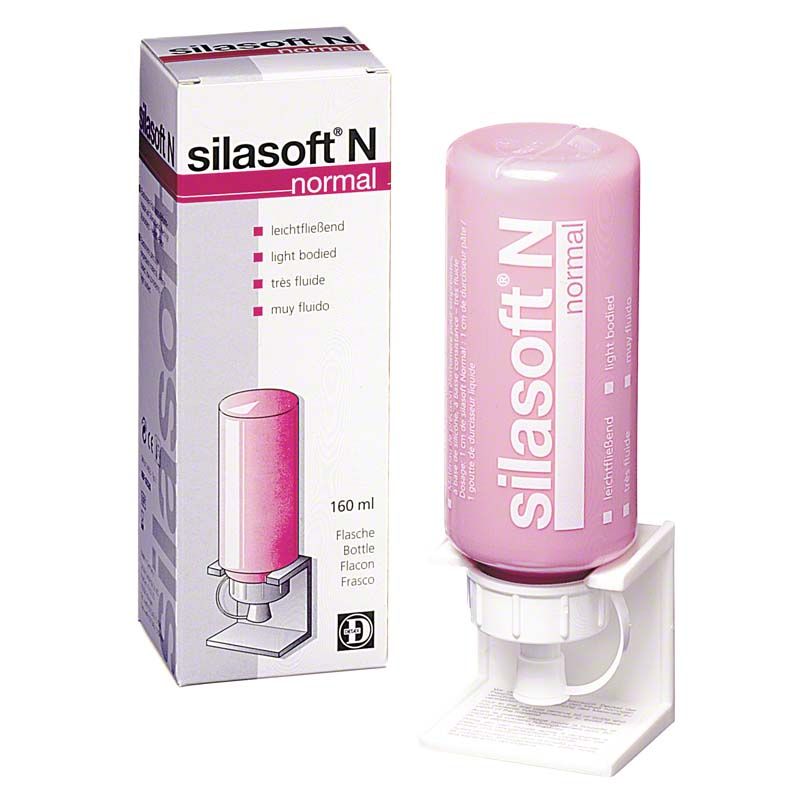 Silasoft Normal Flasche 160ml mit Verpackung im Hintergrund.