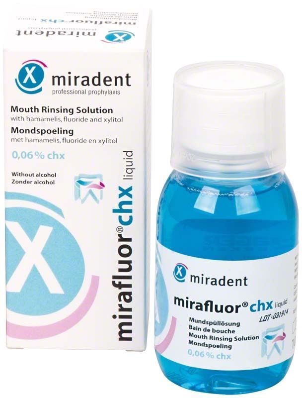 mirafluor®chx 0,06% Mundspülung mit Dosierkappe und Verpackung