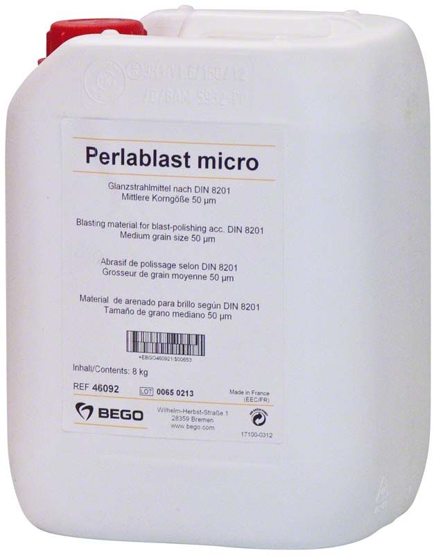 Perlablast 8kg Behälter von BEGO mit Etikett und Produktinformationen.