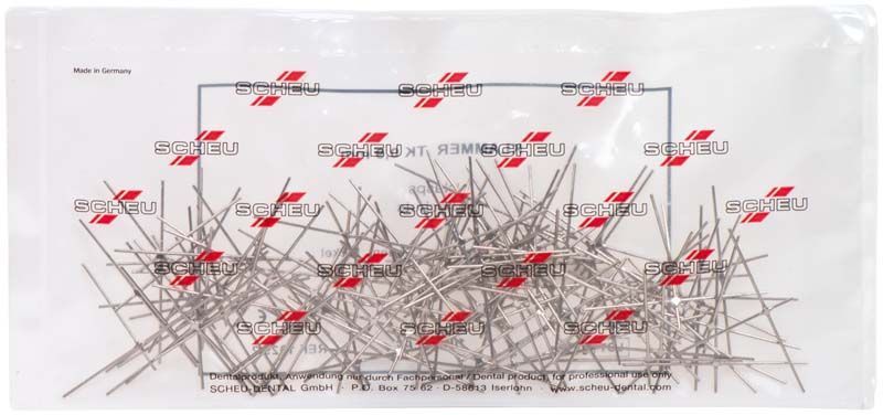 Kieferorthopädische Edelstahlklammern in transparenter Verpackung mit Markenlogo.