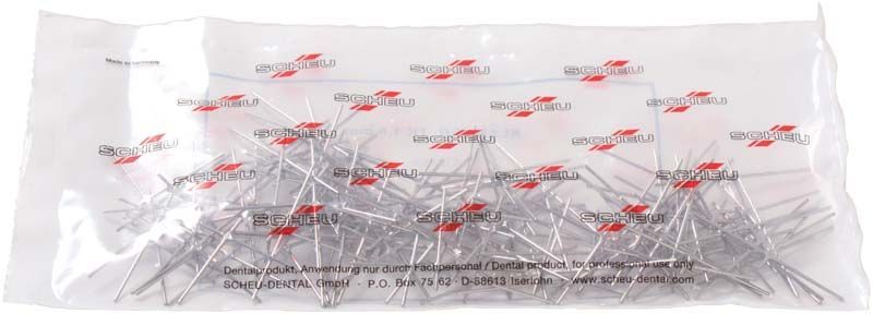 Edelstahl-Klammern von medic-star in transparenter Verpackung mit rotem Logo.