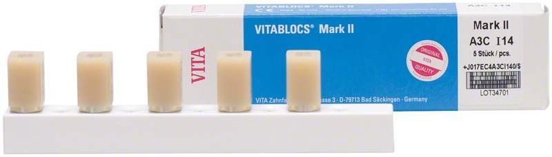VITABLOCS® Mark II I14 A3C Zahnblöcke vor Verpackung auf weißem Hintergrund.