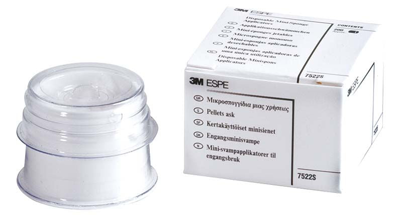 Applikationsschwämmchen in transparenter Dose und weißer Verpackung mit Produktinformationen.