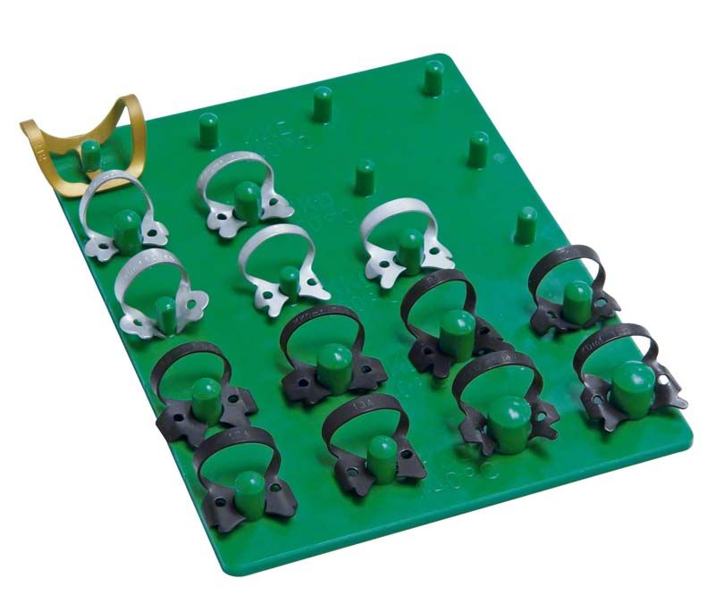 KKD® Klammersortiment triColor Antireflect auf grünem Tray.
