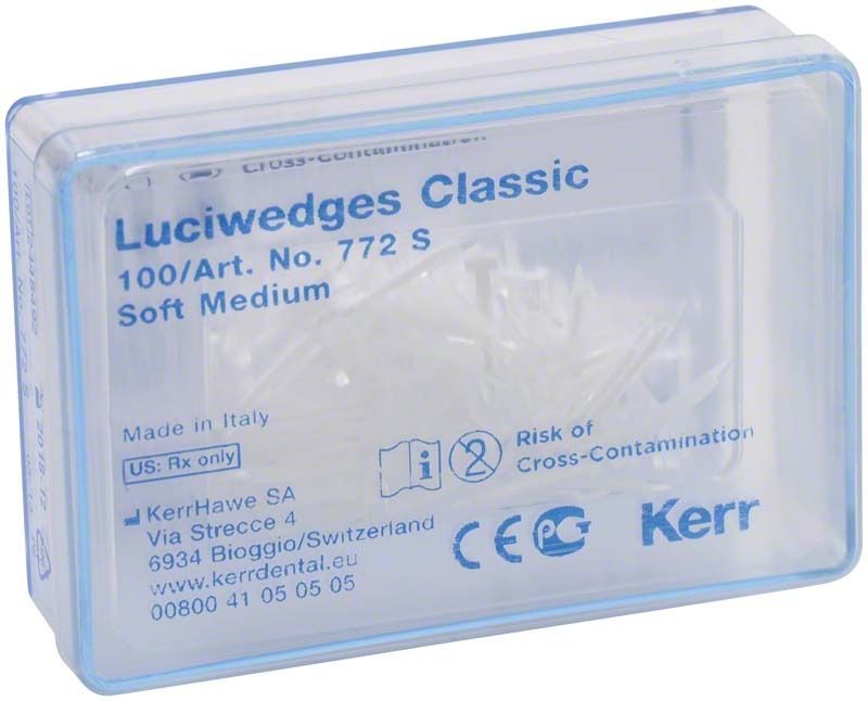 Luciwedges Classic Soft Interdentalkeile in transparenter Kunststoffverpackung.