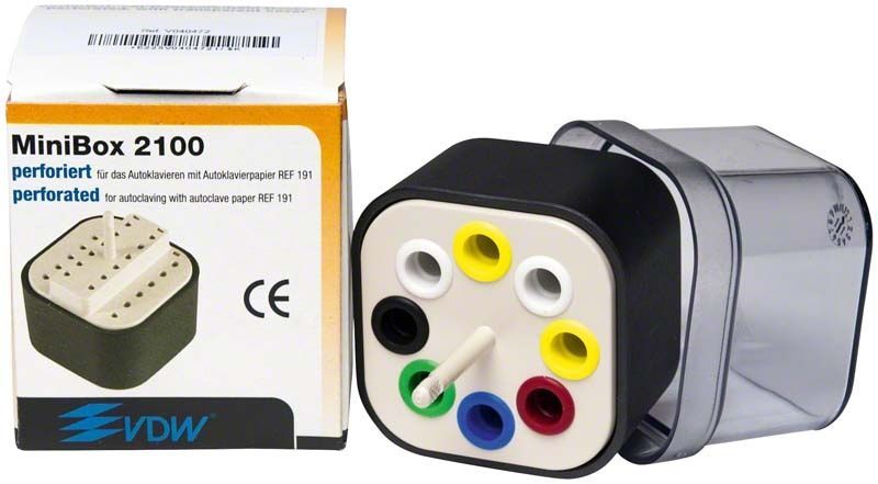 MiniBox 2100, perforierte Box mit Mini-Köchermodul und farbcodierten Köchern.