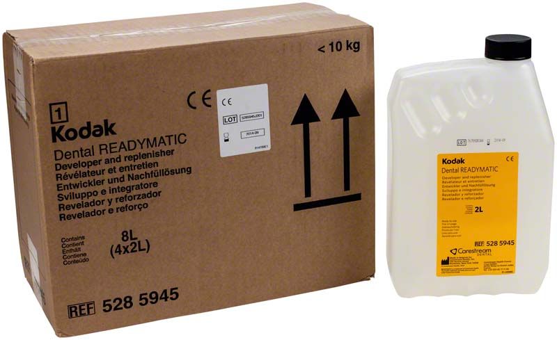 Kodak Dental Readymatic Entwicklerflüssigkeit in 8-Liter-Verpackung.