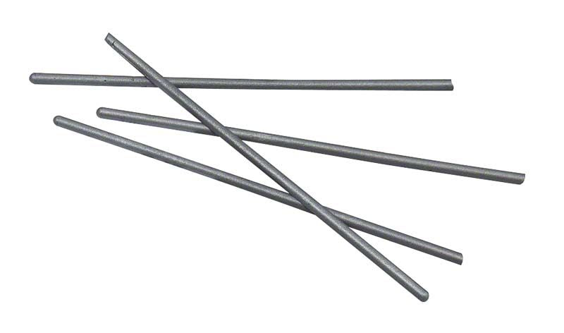 Vier Kobalt-Chrom-Lotstäbe für dentale Anwendungen auf weißem Hintergrund.