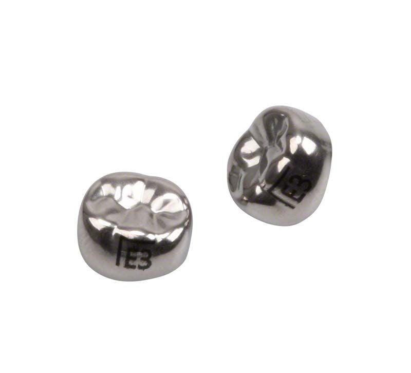 Edelstahlkronen für Milchzahnmolaren, Detailansicht der Kronenoberfläche.