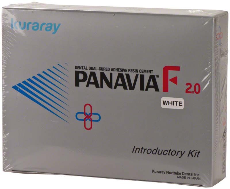 Panavia F 2.0 Intro Kit Verpackung mit Kuraray-Logo und Produktinformationen.