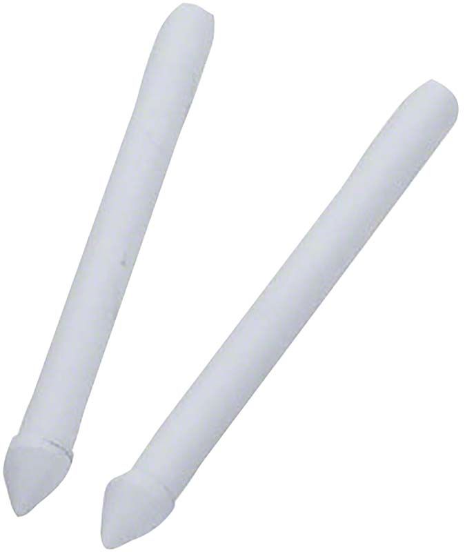 Zwei weiße Keramikstößel für Induret-Gießgeräte.