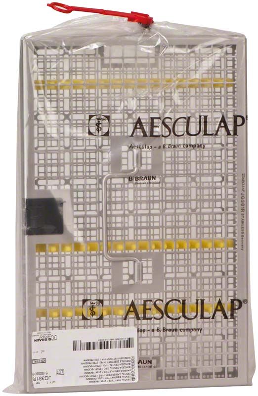 Siebtray aus Edelstahl mit Instrumentenstegen, verpackt in Plastikfolie.