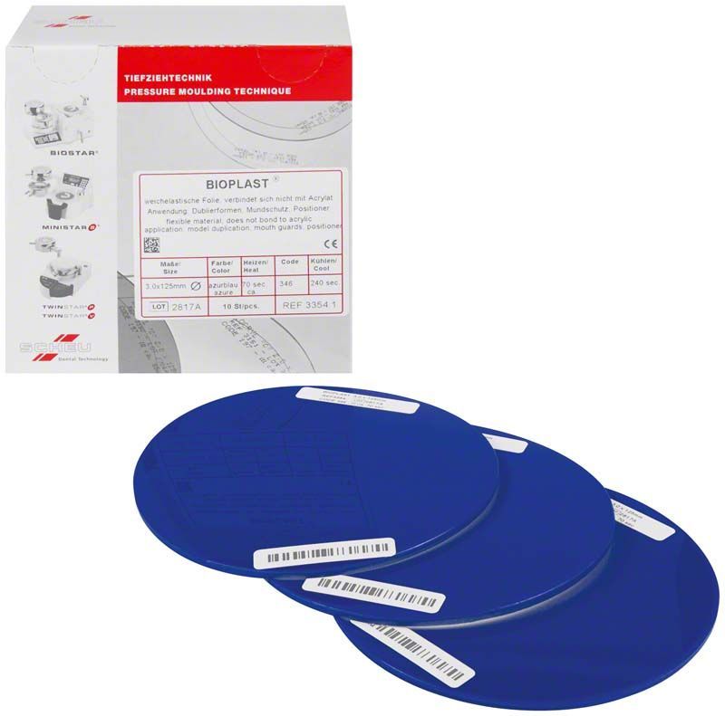 Weichelastische, azurblaue Tiefziehfolien BIOPLAST® Color 3,0mm vor Verpackung.