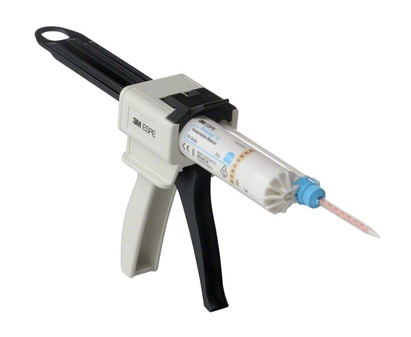 Protemp™ 4 B3 Kartusche im Applikator mit Mischkanüle.