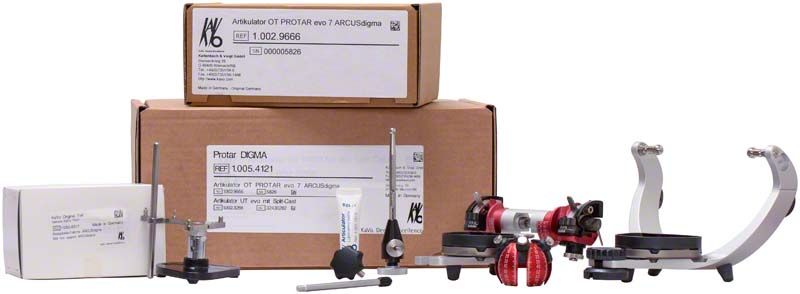 PROTAR® evo DIGMA Artikulator mit Zubehör und Split-Cast-Teilen.