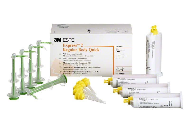 Express 2 Regular Body Quick Abformmaterial mit Zubehör auf weißem Hintergrund