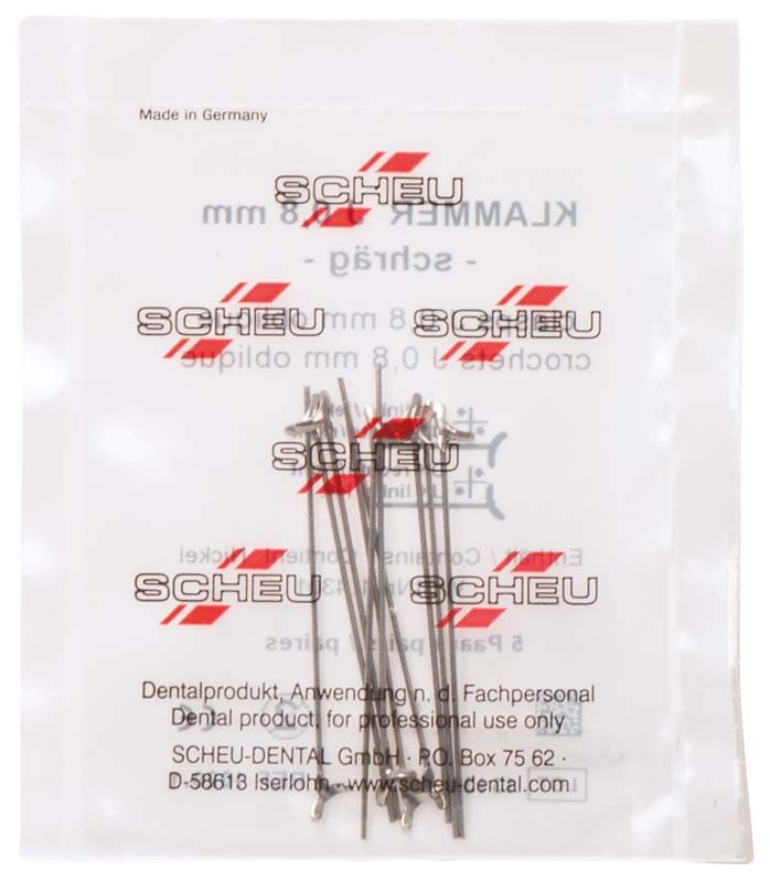 Verpackung mit zehn J-Klammern aus Edelstahllegierung, Nahaufnahme.