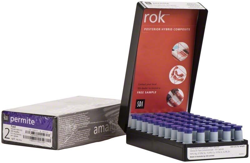 Permite Kapseln Gr. 2 fast 50er Verpackung mit geöffnetem Karton daneben.