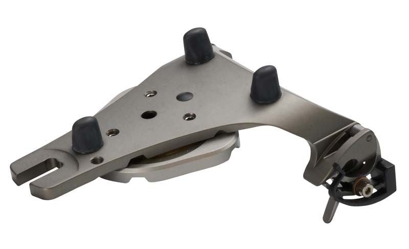 PROTAR® evo 3 Artikulator-Nahaufnahme mit Split-Cast-Funktion in Metalloptik.