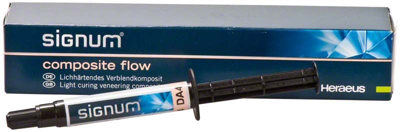 Signum® ceramis dentine DA4 in Spritze vor Verpackung.