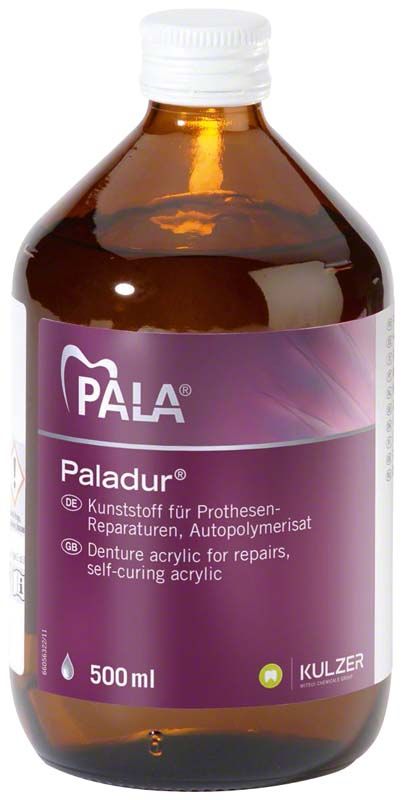 Braune Flasche mit Paladur® Flüssigkeit 500ml für Prothesenreparaturen.