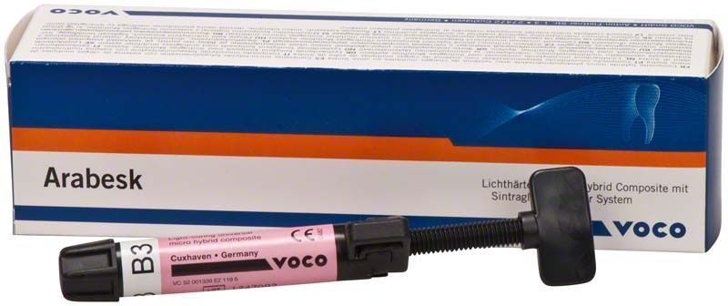Arabesk Spritze B3 Composite mit Verpackung von Voco.