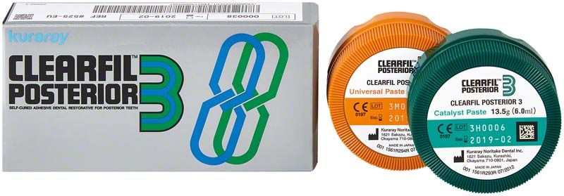 Verpackung von Clearfil Posterior 3 mit zwei Pasten in Grün und Orange.