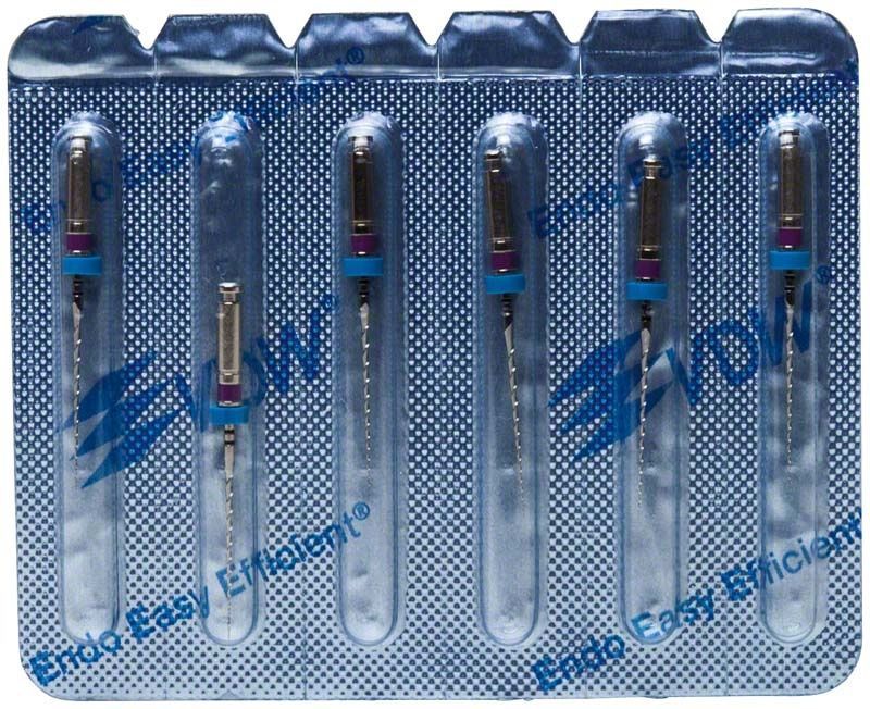 Mtwo® NiTi-Instrumente in Blisterverpackung zur endodontischen Anwendung.