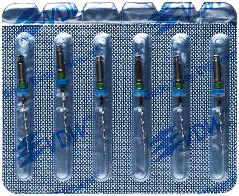 Mtwo® NiTi-Instrumente 21mm in Blisterverpackung mit Tiefenmarkierungen.