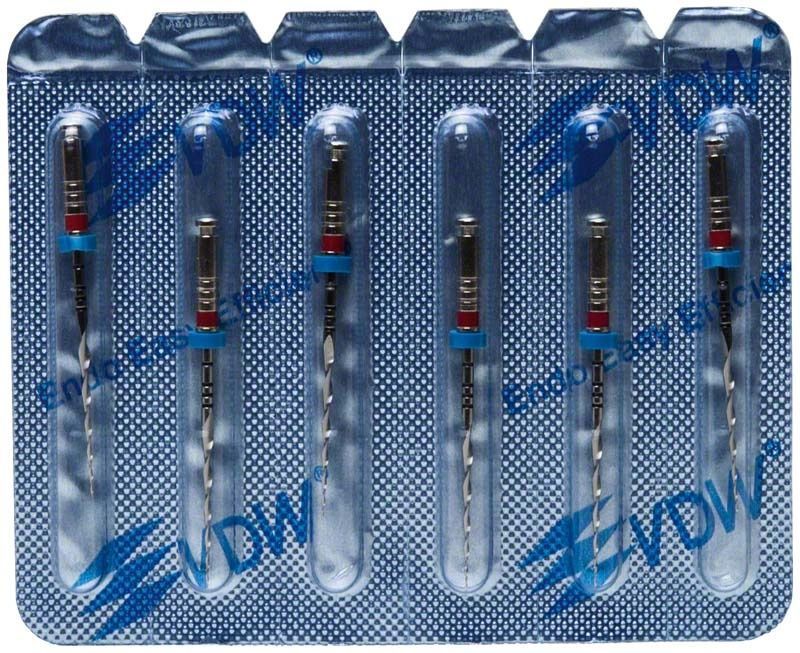 Mtwo® NiTi-Instrumente in Blisterverpackung zur Wurzelkanalbehandlung.