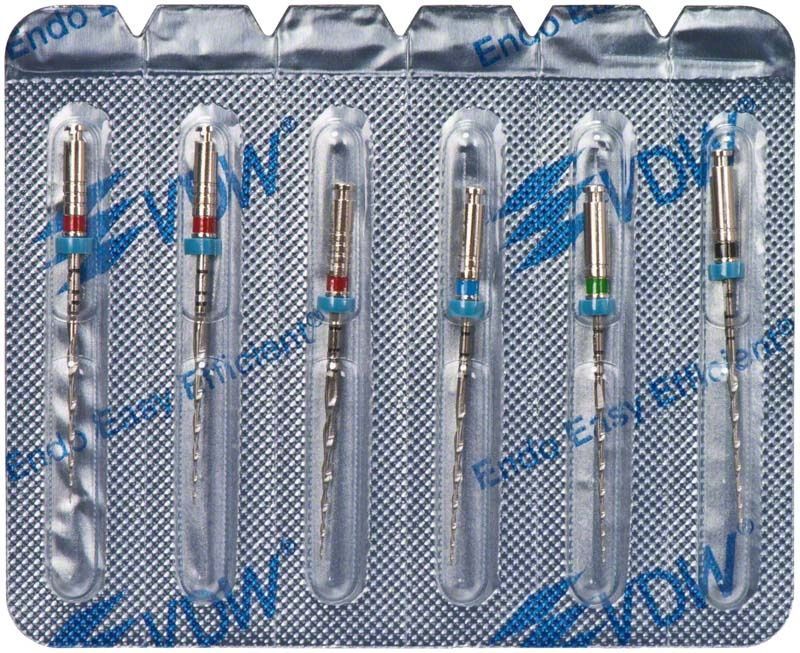 Mtwo® NiTi-Instrumente in Blisterverpackung zur Wurzelkanalaufbereitung.