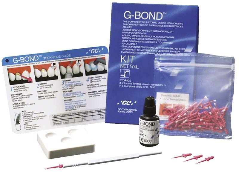 G-BOND™-Kit mit Flasche, Zubehör und Anleitung auf weißem Hintergrund.