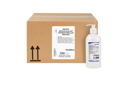 Antibakterielle Seifencreme in weißer Pumpflasche vor Versandkarton, 15x500 ml.