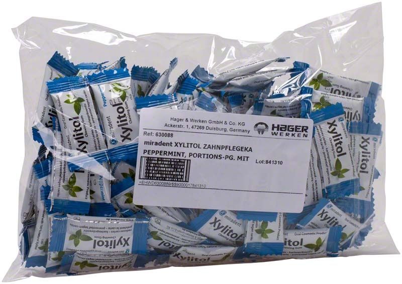 Xylitol-Kaugummi Portionspackung Pfefferminz in transparentem Beutel.