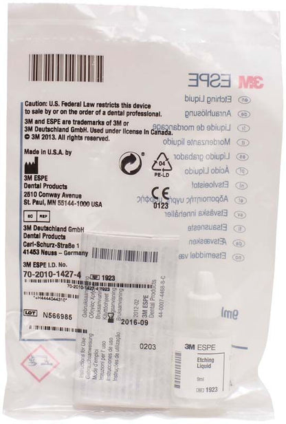 Transparente Verpackung mit Etchlösung Scotchbond™ Universal, Etikett mit Produktinformationen.