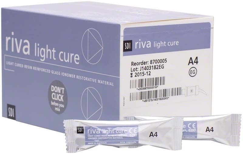 Riva Light Cure Kapseln A4 mit Verpackung und Produktinformationen.