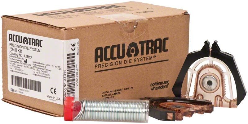 Accu-Trac Modellsystem Refill-Set mit Kartonverpackung und Ersatzteilen.