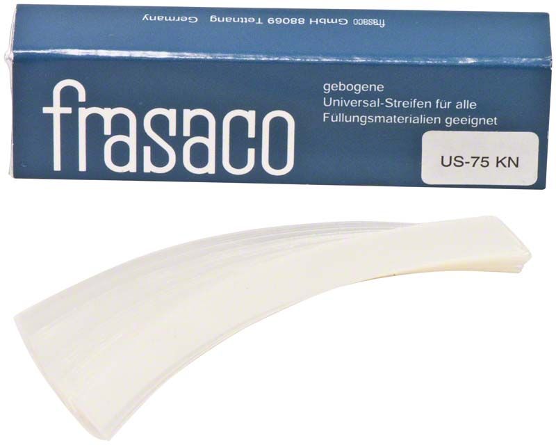 Gebogener Universalstreifen aus transparentem Polyestermaterial neben Produktverpackung.