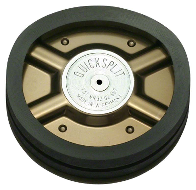 Quicksplit-Mater mit Gummiring auf weißem Hintergrund.