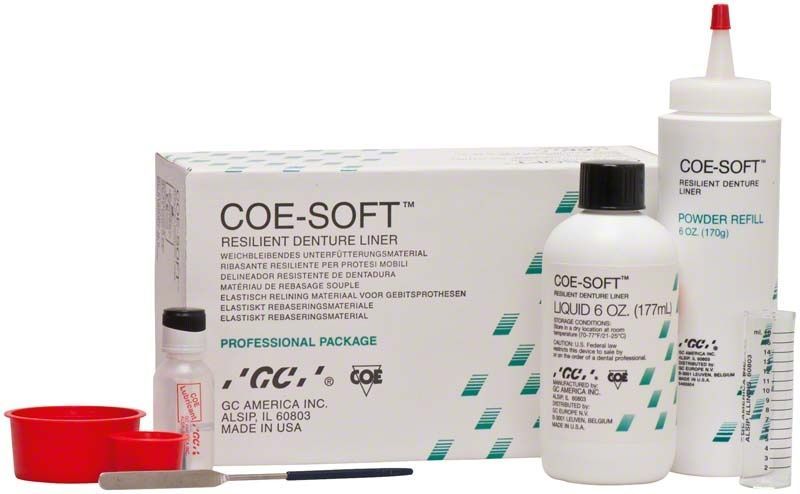 Coe-Soft™ Intro Pack mit Flüssigkeit, Pulver und Zubehör zur Prothesenunterfütterung.